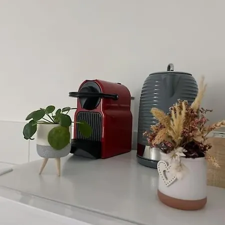 Chic Studio Pres De Paris La Defense 아파트 베종